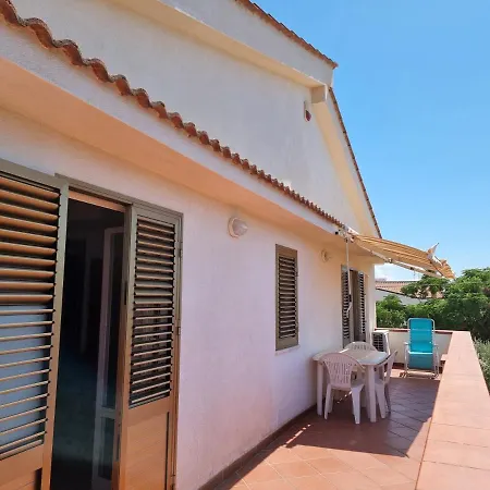 Flora - With Sea View, 2 Minutes Walk To Beach Appartamento