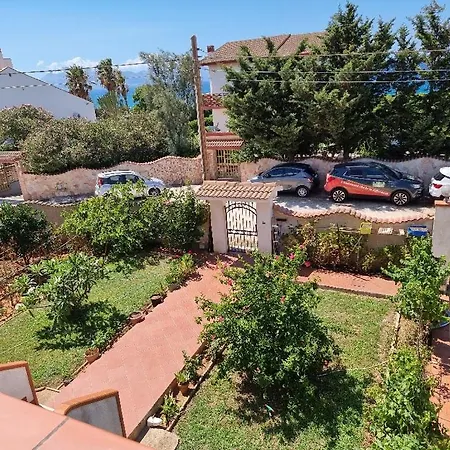 Flora - With Sea View, 2 Minutes Walk To Beach Appartement *